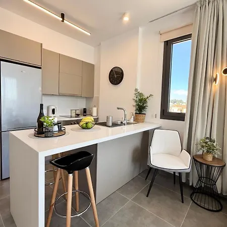 And Chill -luxury With Pool And Sauna In Kato Pafos