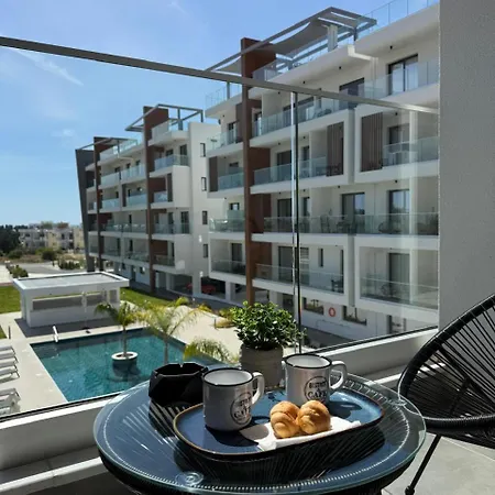 And Chill -luxury In Kato Пафос