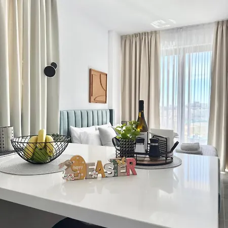 Apartment And Chill -luxury In Kato Paphos