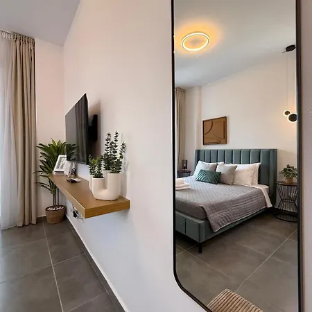 And Chill -luxury In Kato Paphos
