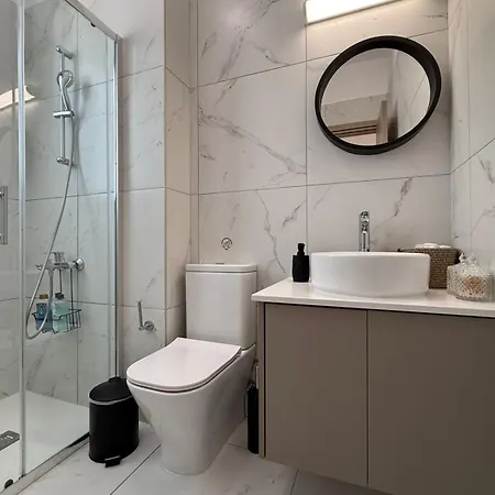 And Chill -luxury With Pool And Sauna In Kato