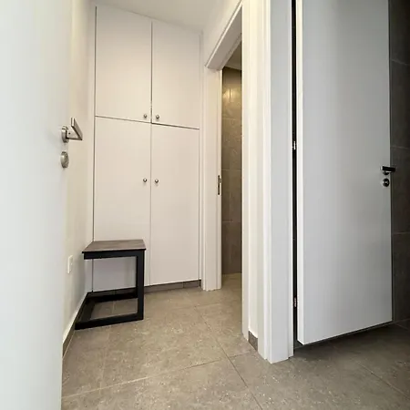And Chill -luxury In Kato Apartment